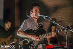 Enderrock Sona amb Animal i Illa Carolina a la Damm 